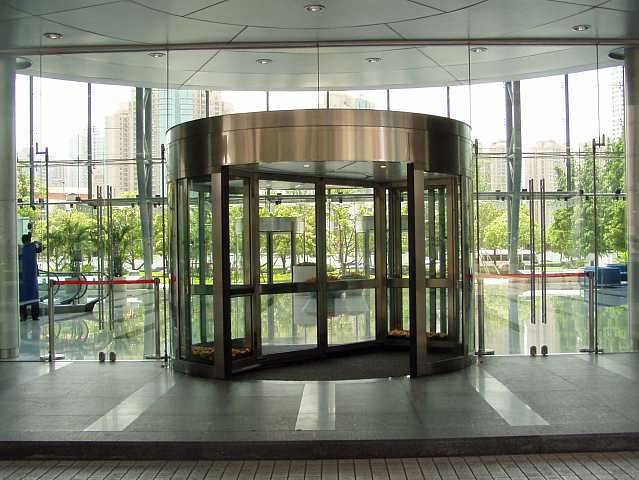 旋轉門 現代建筑的優雅入口，旋轉門產品圖片與相冊賞析